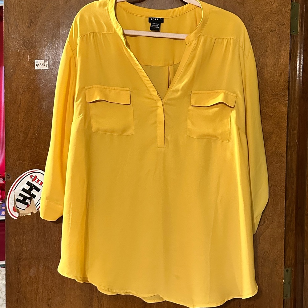Torrid -Harper - Yellow Stretch Challis Pullover Blouse - 🌟 EUC 🌟 Size 3